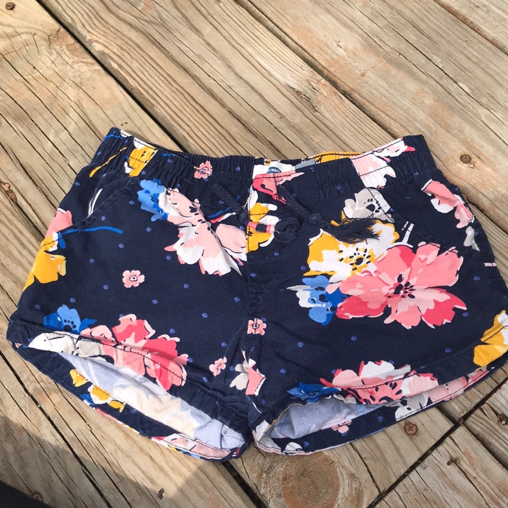 💙Medium Girls Floral Play Shorts 💙